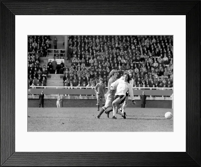 Framed Print : Division Two football Fulham v Chelsea 1976 / 77 season. Fulham won the match three one Framed Print : Division Two football Fulham v Chelsea 1976 / 77 season. Fulham won the match three one