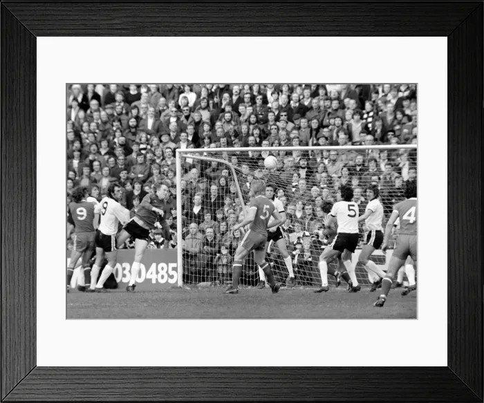 Framed Print : Division Two football Fulham v Chelsea 1976 / 77 season. Fulham won the match three one Framed Print : Division Two football Fulham v Chelsea 1976 / 77 season. Fulham won the match three one