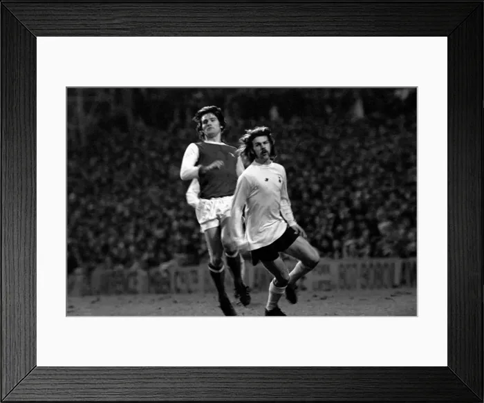 Framed Print : Division One Football, local derby match between Tottenham Hotspur Framed Print : Division One Football, local derby match between Tottenham Hotspur