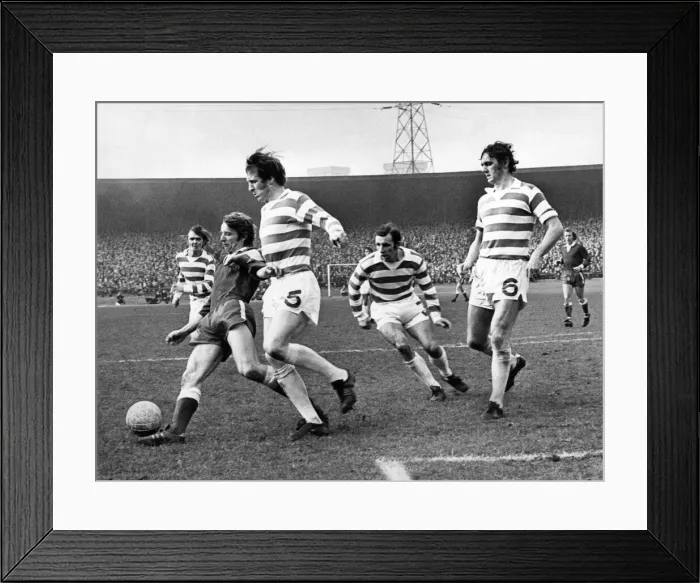 Framed Print : Celtic v Aberdeen. McNell challenges Varga (Aberdeen) as Brogan and Connguy run in Framed Print : Celtic v Aberdeen. McNell challenges Varga (Aberdeen) as Brogan and Connguy run in