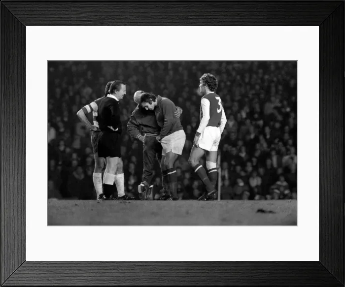 Framed Print : Division One Football Arsenal v Queen Park Rangers. 1975 / 76 Season Framed Print : Division One Football Arsenal v Queen Park Rangers. 1975 / 76 Season