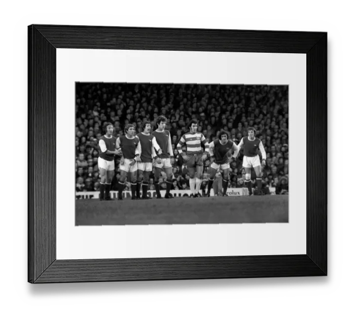 Framed Print : Division One Football Arsenal v Queen Park Rangers. 1975 / 76 Season Framed Print : Division One Football Arsenal v Queen Park Rangers. 1975 / 76 Season