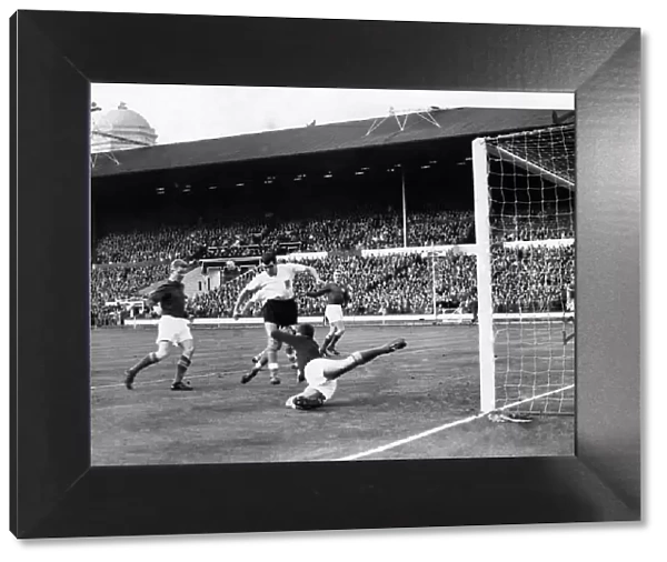 Connelly, Englands outside right scores Englands 1st Goal. October 1959 P005841