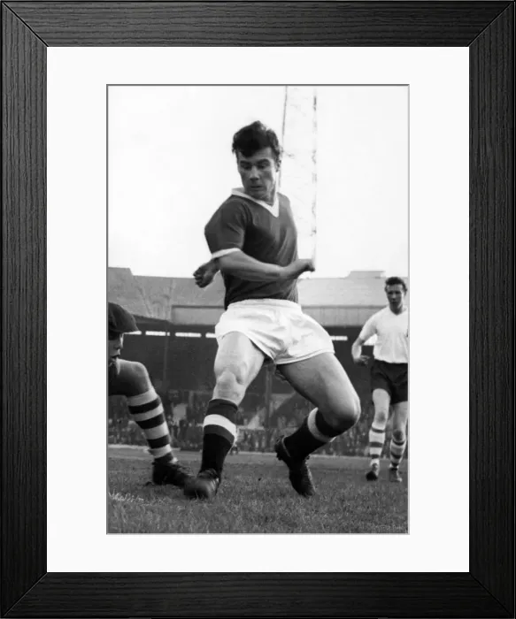 Framed Print : Phil Chisnall Manchester United. May 1960 P007248