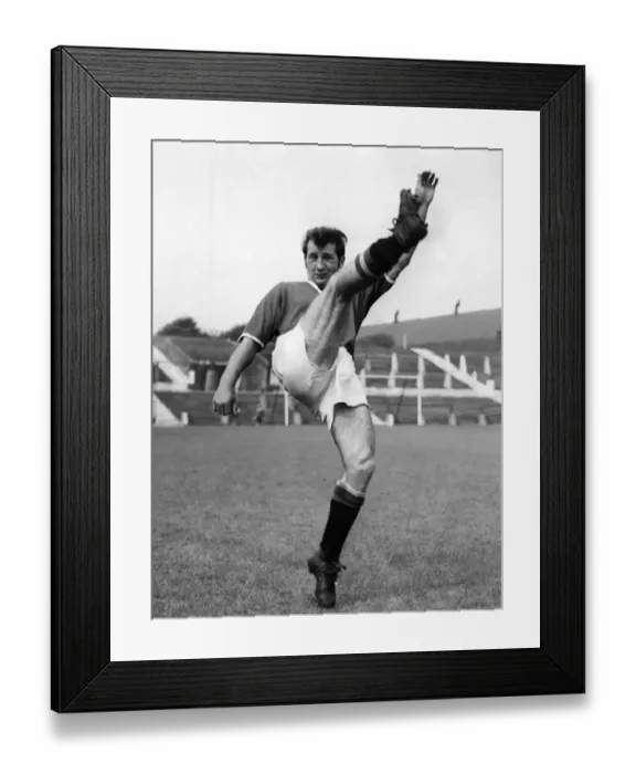 Framed Print : Mark Pearson. Manchester United. September 1958 P006006
