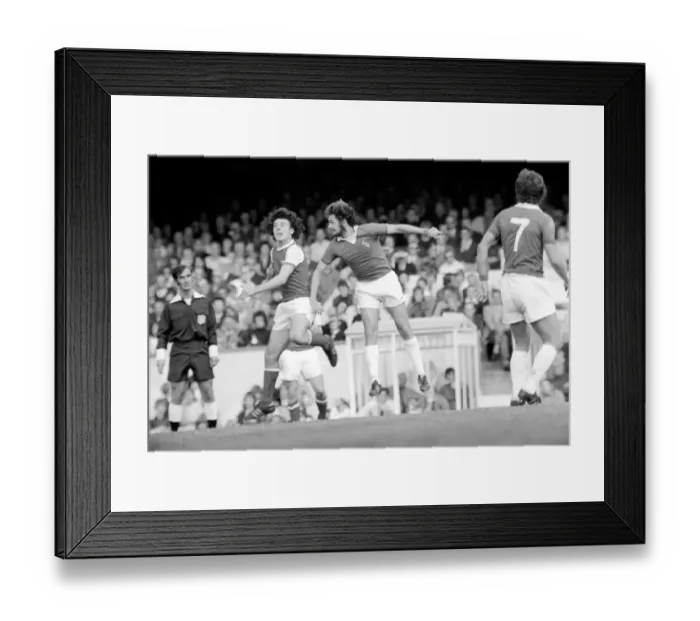 Framed Print : Division I. Arsenal (2) v. Leicester City (2). September 1975 75-04972-011