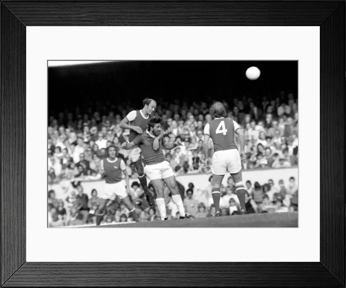 Framed Print : Division I. Arsenal (2) v. Leicester City (2). September 1975 75-04972-010
