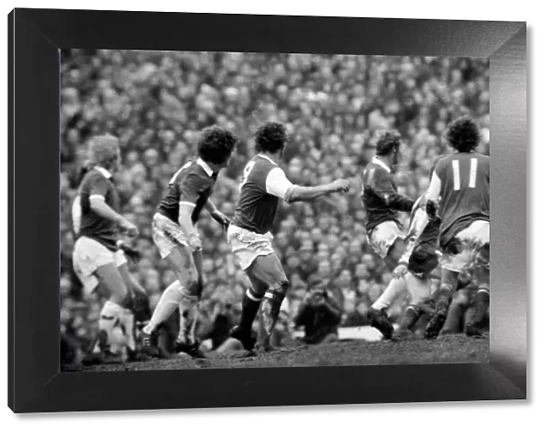 F. A. Cup: Arsenal v. Leicester City. February 1975 75-00906