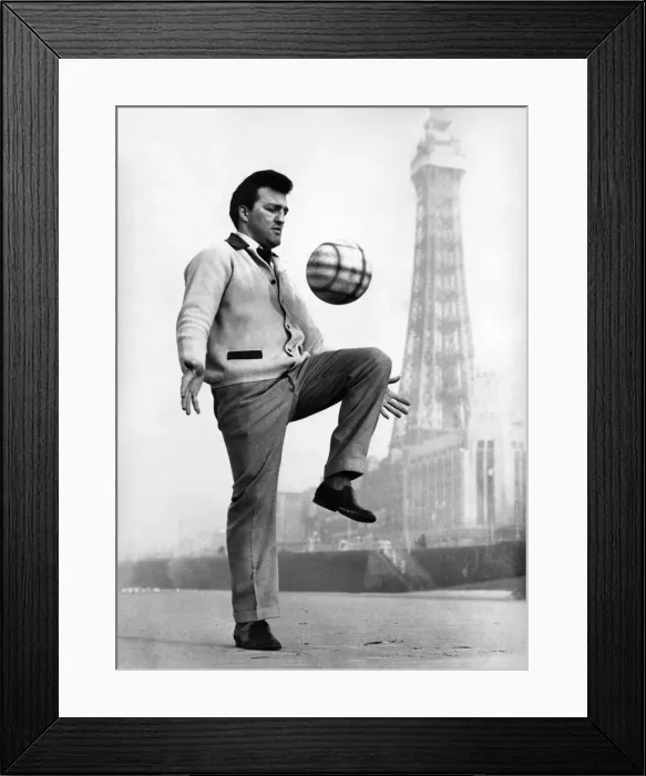 Framed Print : Boxer Brian London. May 1964 P005121