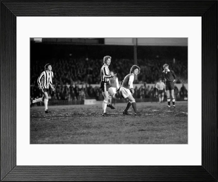 Framed Print : Football: Arsenal (4) vs. Newcastle United (0). March 1975 75-01516-070 Framed Print : Football: Arsenal (4) vs. Newcastle United (0). March 1975 75-01516-070