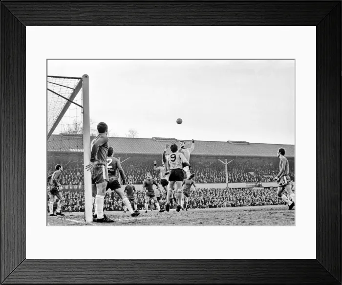 Framed Print : English League Division One match Wolverhampton Wanderers 3 v Chelsea 0