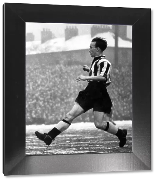 George Hannah. (Newcastle F. C. ). February 1954 Also to arrive from Ulster