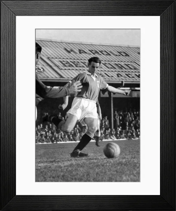 Framed Print : Gratrix B Pool. F. C. November 1955 P011341 Framed Print : Gratrix B Pool. F. C. November 1955 P011341