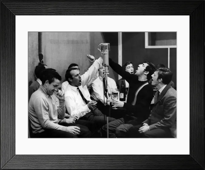 Framed Print : Songsters, Mackey, Greaves, Venables and Robertsom during the session. May 1967 P011429 Framed Print : Songsters, Mackey, Greaves, Venables and Robertsom during the session. May 1967 P011429