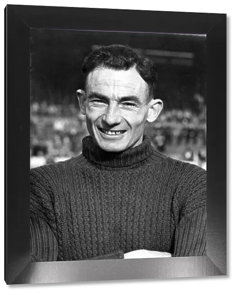 Portrait of Harry Medhurst, Chelsea goal-keeper. March 1950 P011304