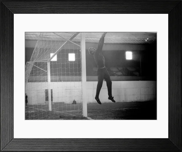 Framed Print : Sport. Football: Burnley v. Man United. November 1969 Z11539-002 Framed Print : Sport. Football: Burnley v. Man United. November 1969 Z11539-002