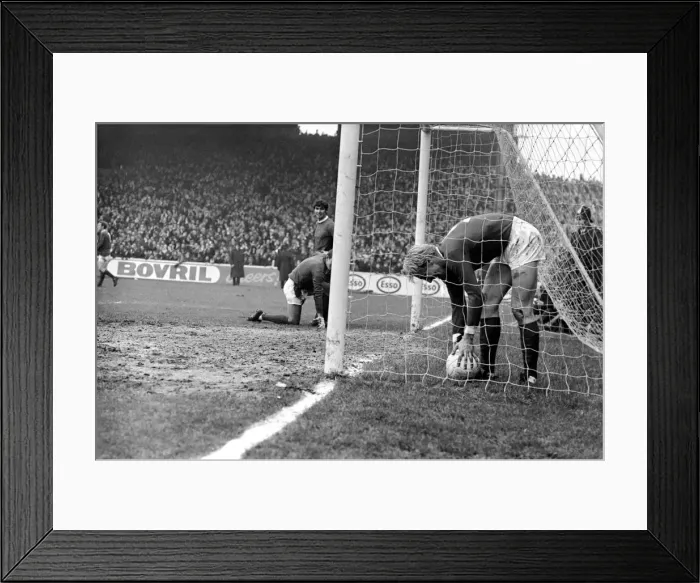 Framed Print : Manchester City 4 v. Manchester United 0. Citys 1st goal