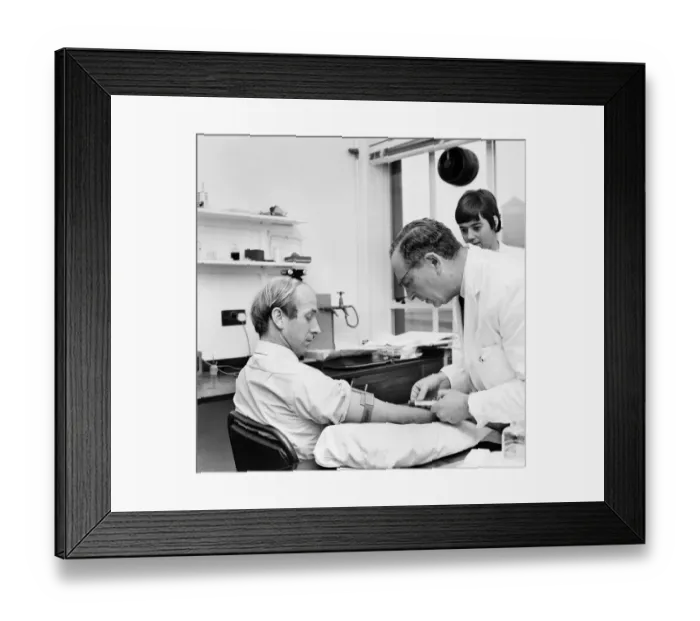 Framed Print : Sport: Football: As part of Englands buildup for the 1970 Mexico World Cup