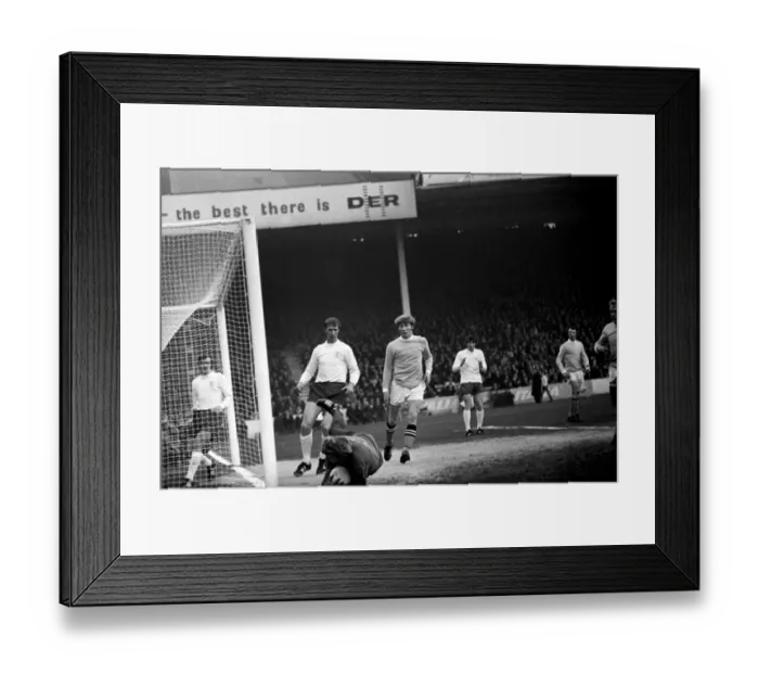Framed Print : Manchester City v. Leeds United. Action From the match. November 1969 Z11535-005