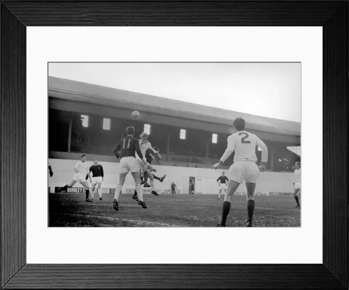 Framed Print : Sport. Football: Burnley v. Man United. November 1969 Z11539-004 Framed Print : Sport. Football: Burnley v. Man United. November 1969 Z11539-004