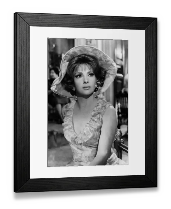 Framed Print : Gina Lollobrigida Italian actress in the 1960s Framed Print : Gina Lollobrigida Italian actress in the 1960s