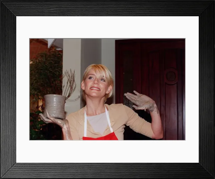 Framed Print : Michelle Collins Actress March 98 Trying her hands on the potters wheel outside Framed Print : Michelle Collins Actress March 98 Trying her hands on the potters wheel outside