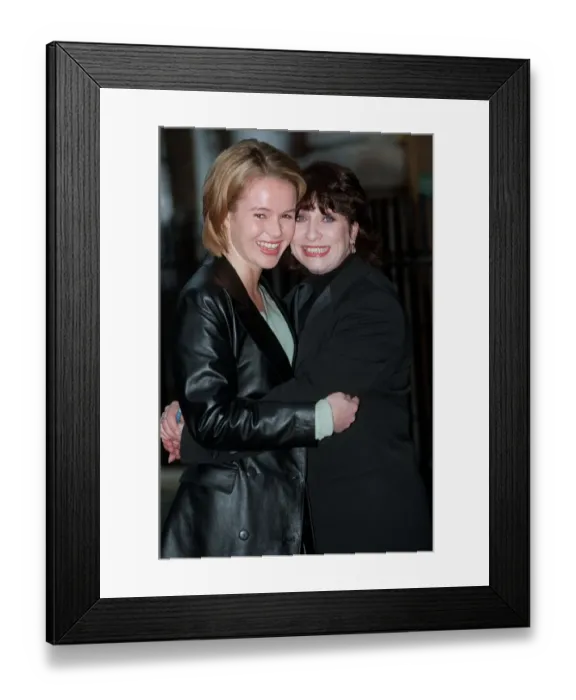 Framed Print : Caroline Quentin Actress April 98 Who is staring in a new BBC comedy series Kiss Me