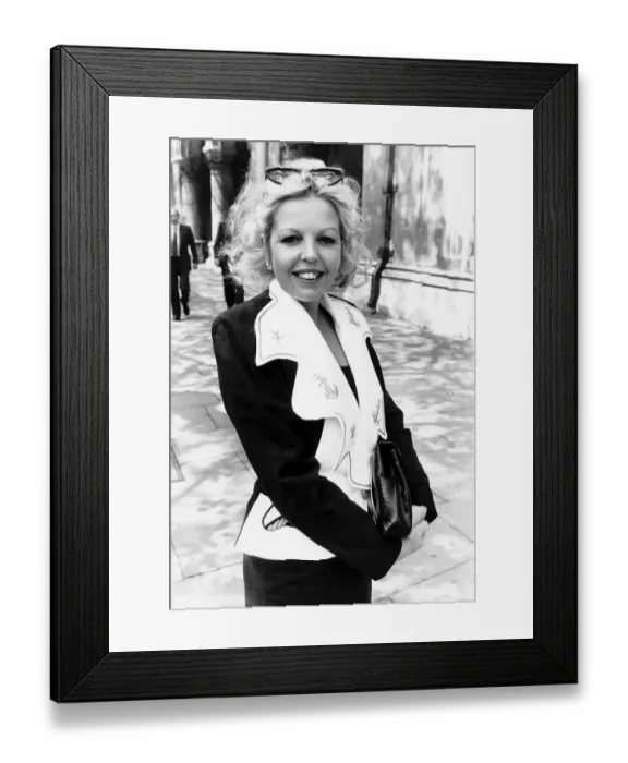 Framed Print : Sally Thomsett the actress outside the high court