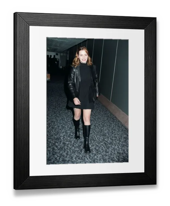Framed Print : Kate Winslet Actress February 98 Arriving at Heathrow Airport from Los Angeles
