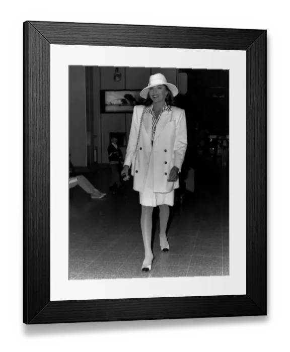 Framed Print : Joan Collins Actress at Airport departing for Atlanta Georgia USA Framed Print : Joan Collins Actress at Airport departing for Atlanta Georgia USA