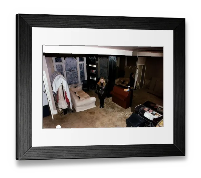 Framed Print : Actress and singer Stephanie Lawrence at her home A©Mirrorpix Framed Print : Actress and singer Stephanie Lawrence at her home A©Mirrorpix