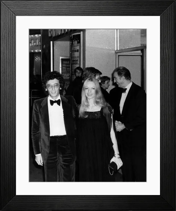 Framed Print : Film Premier of the Thirty Nine Steps'. Robert Powell the star of the film