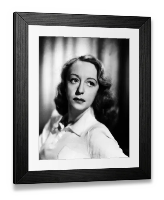 Framed Print : Thora Hird in her youthfull days as a young actress Framed Print : Thora Hird in her youthfull days as a young actress