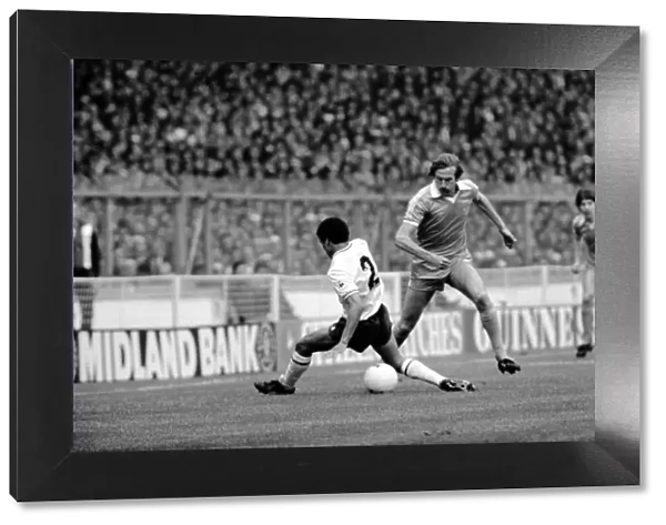 F. A. Cup Final. Manchester City 1 v. Tottenham Hotspur 1. May 1981 MF02-30-043
