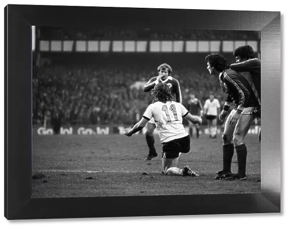 Everton 0 v. Ipswich 0. Division One Football. January 1981 MF01-12-056