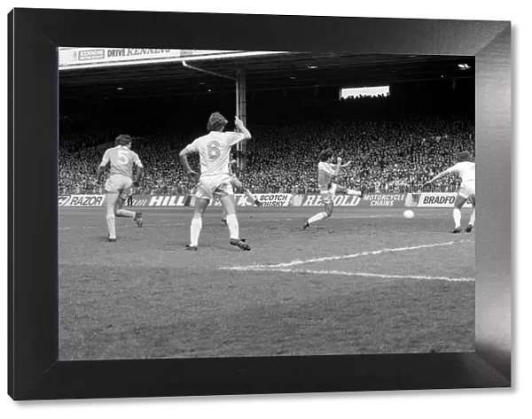 Manchester City 1 v. Crystal Palace 1. Division One Football. May 1981 MF02-28-025