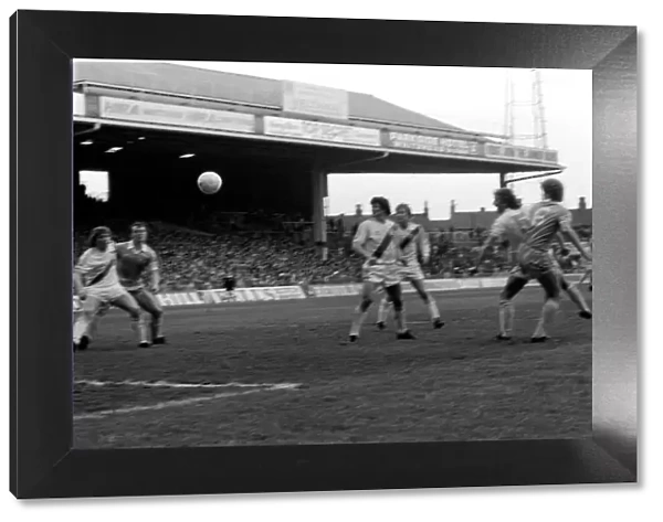 Manchester City 1 v. Crystal Palace 1. Division One Football. May 1981 MF02-28-013