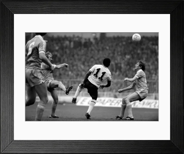 Framed Print : F. A. Cup Final. Manchester City 1 v. Tottenham Hotspur 1. May 1981 MF02-30-033 Framed Print : F. A. Cup Final. Manchester City 1 v. Tottenham Hotspur 1. May 1981 MF02-30-033