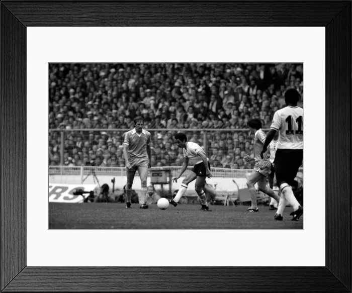 Framed Print : F. A. Cup Final. Manchester City 1 v. Tottenham Hotspur 1 Framed Print : F. A. Cup Final. Manchester City 1 v. Tottenham Hotspur 1