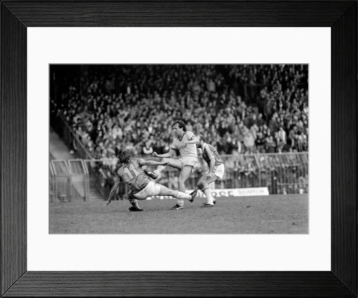 Framed Print : Birmingham City 1 v. Everton 1. May 1981 MF02-25-025 Framed Print : Birmingham City 1 v. Everton 1. May 1981 MF02-25-025