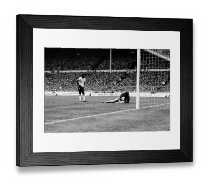 Framed Print : F. A. Cup Final. Manchester City 1 v. Tottenham Hotspur 1. May 1981 MF02-30-013
