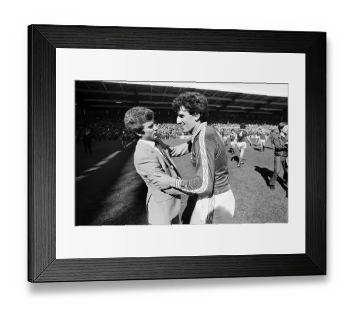 Framed Print : Liverpool 0 v. Sunderland 1. Division One Football. May 1981 MF02-27-033 Framed Print : Liverpool 0 v. Sunderland 1. Division One Football. May 1981 MF02-27-033