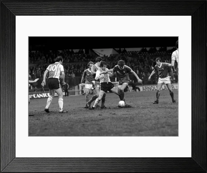 Framed Print : Sheffield United 0 v. Gillingham 1. Division Three Football. January 1981 MF01-11-009 Framed Print : Sheffield United 0 v. Gillingham 1. Division Three Football. January 1981 MF01-11-009