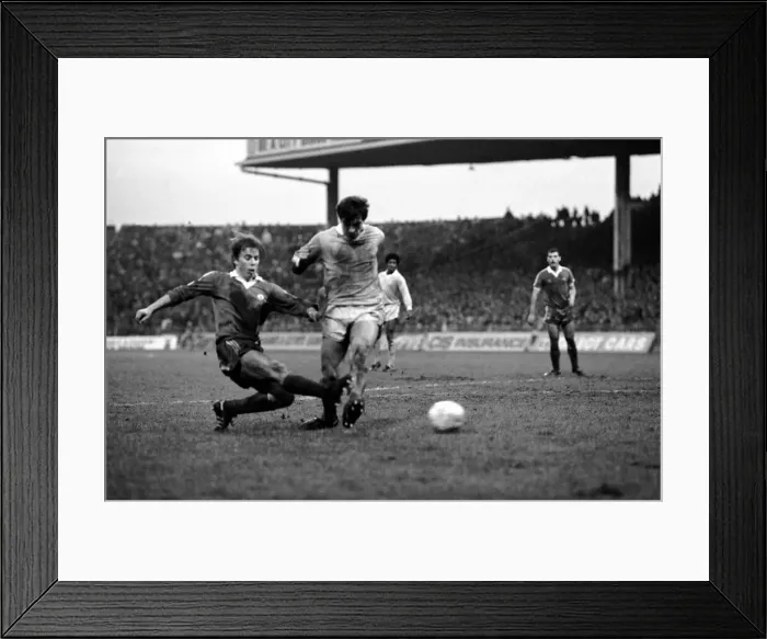 Framed Print : Manchester City 3 v. Middlesbrough 2. Division One Football. January 1981 MF01-13-022