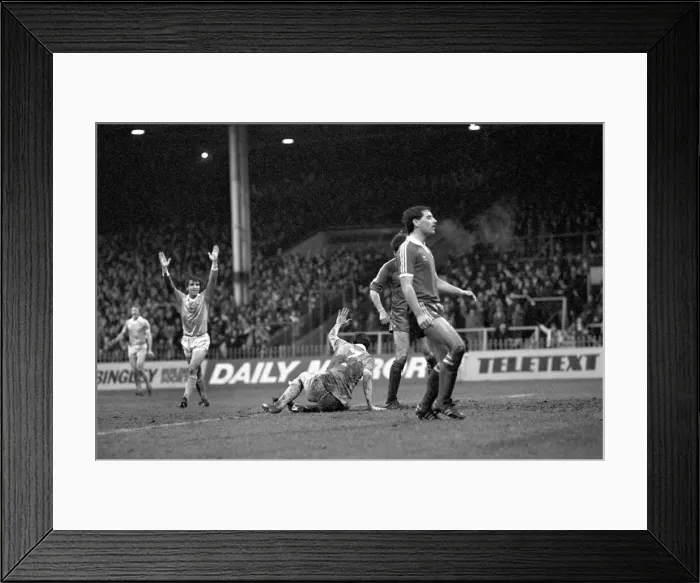 Framed Print : Manchester City 3 v. Middlesbrough 2. Division One Football. January 1981 MF01-13-033 Framed Print : Manchester City 3 v. Middlesbrough 2. Division One Football. January 1981 MF01-13-033