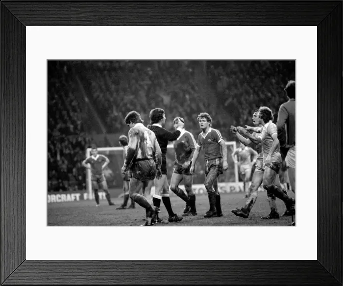 Framed Print : Manchester City 3 v. Middlesbrough 2. Division One Football. January 1981 MF01-13-030 Framed Print : Manchester City 3 v. Middlesbrough 2. Division One Football. January 1981 MF01-13-030
