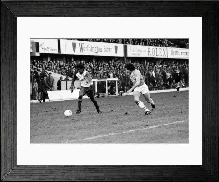 Framed Print : English League Division One match Stoke City 1 v Everton 1 January 1984 Framed Print : English League Division One match Stoke City 1 v Everton 1 January 1984