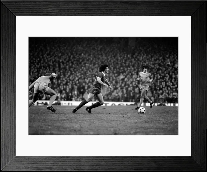 Framed Print : English League Division One match. Liverpool 1 v Manchester City 3
