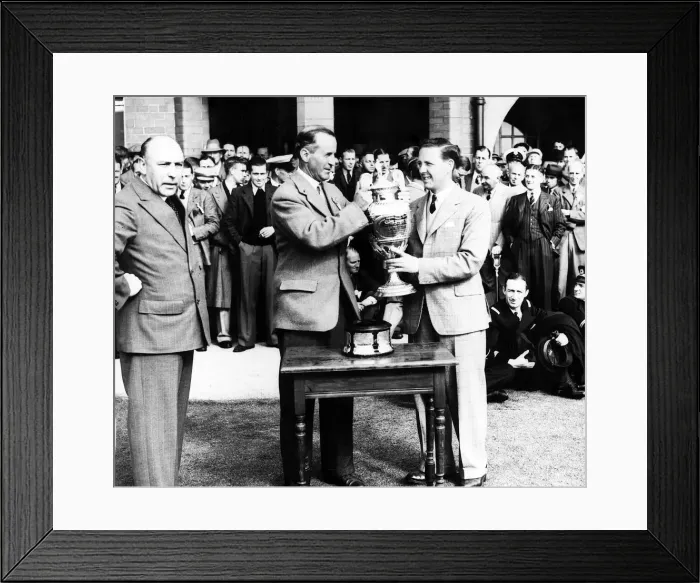 Framed Print : Alex Kyle receiving the amateur golf championship trophy from Mr Glover May 1936