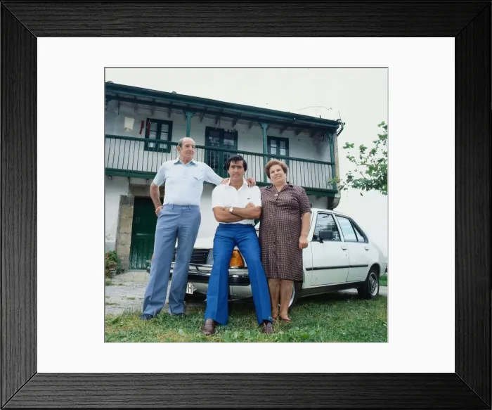 Framed Print : Seve Ballesteros July 1982 Golfer golf with his parents sitting on bonnet of